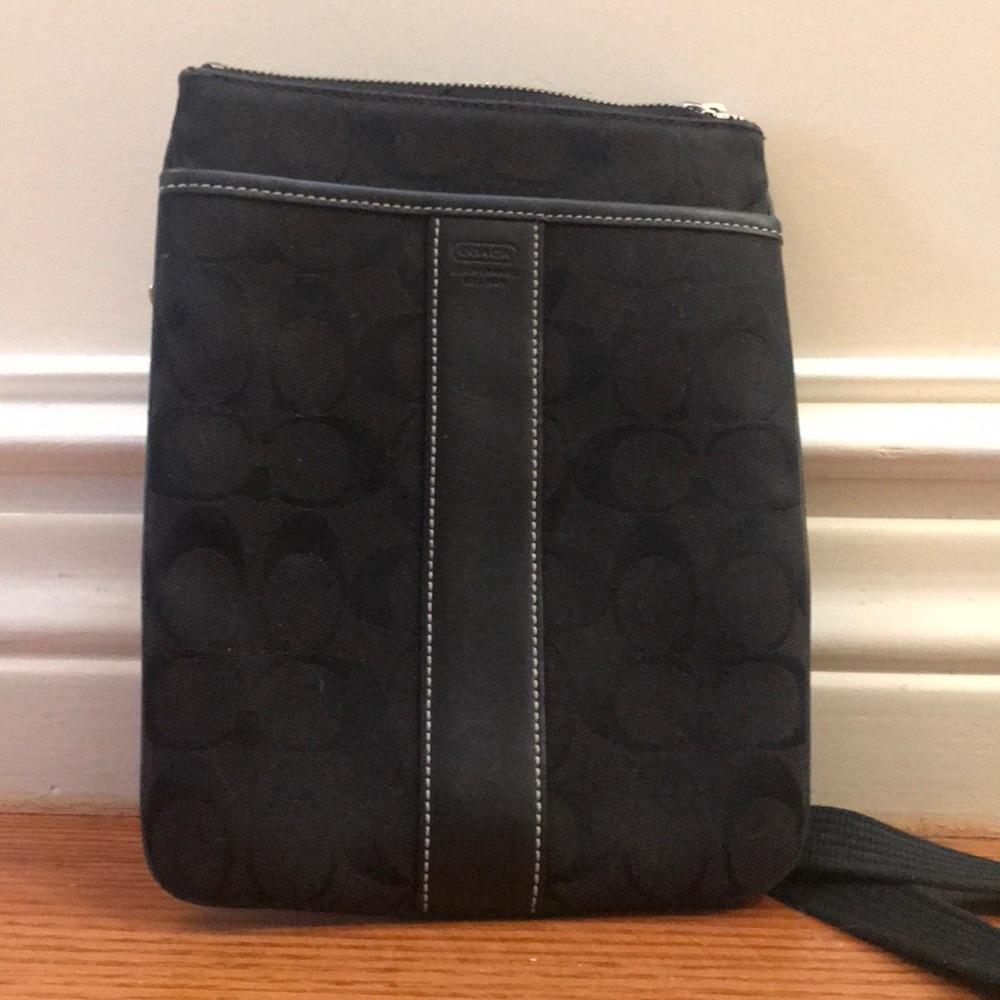 Vintage coach crossbody